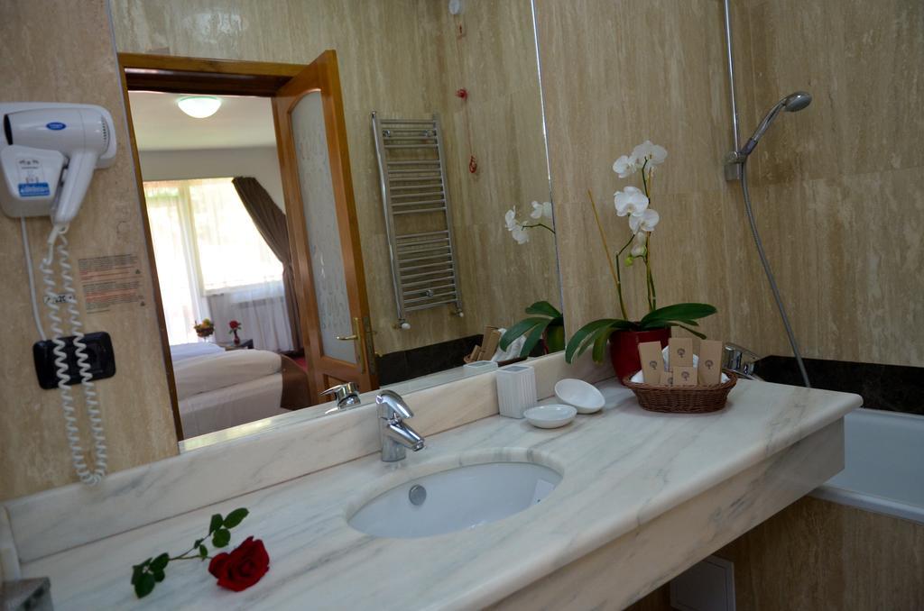Hotel Cumpatu 4*